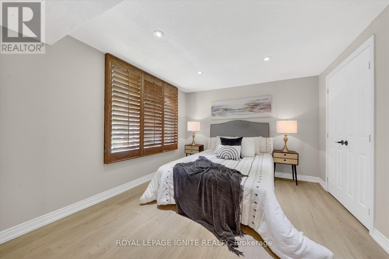 885 Baylawn Drive, Pickering, Ontario  L1X 2N7 - Photo 43 - E13176392