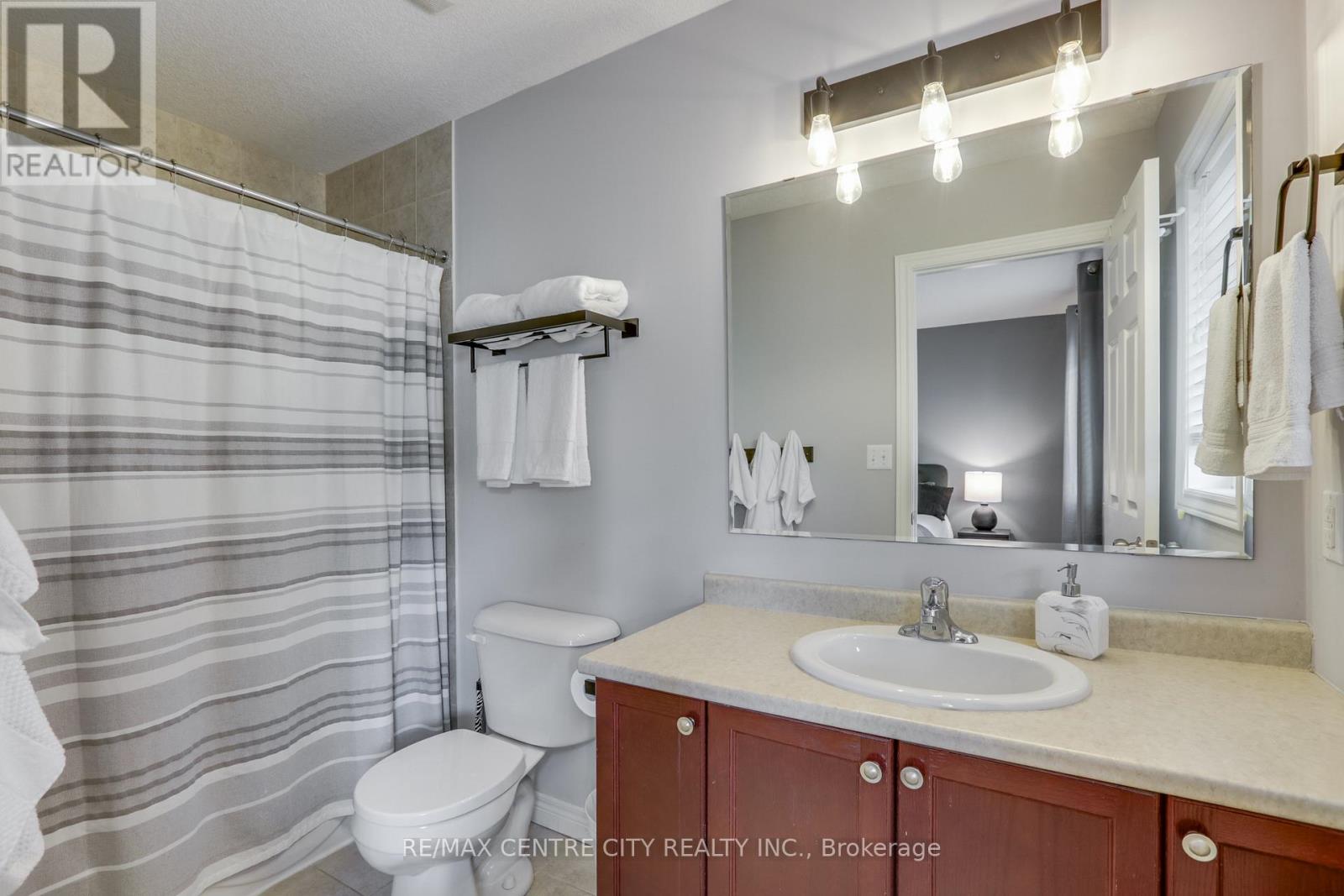 1956 Foxwood Avenue, London North, Ontario  N6G 0C5 - Photo 21 - X13169922