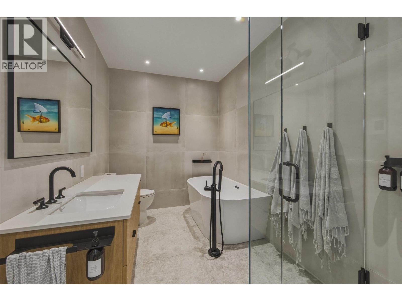1704 Sugarloaf Place, Pemberton, British Columbia  V0N 2L3 - Photo 24 - R3128143
