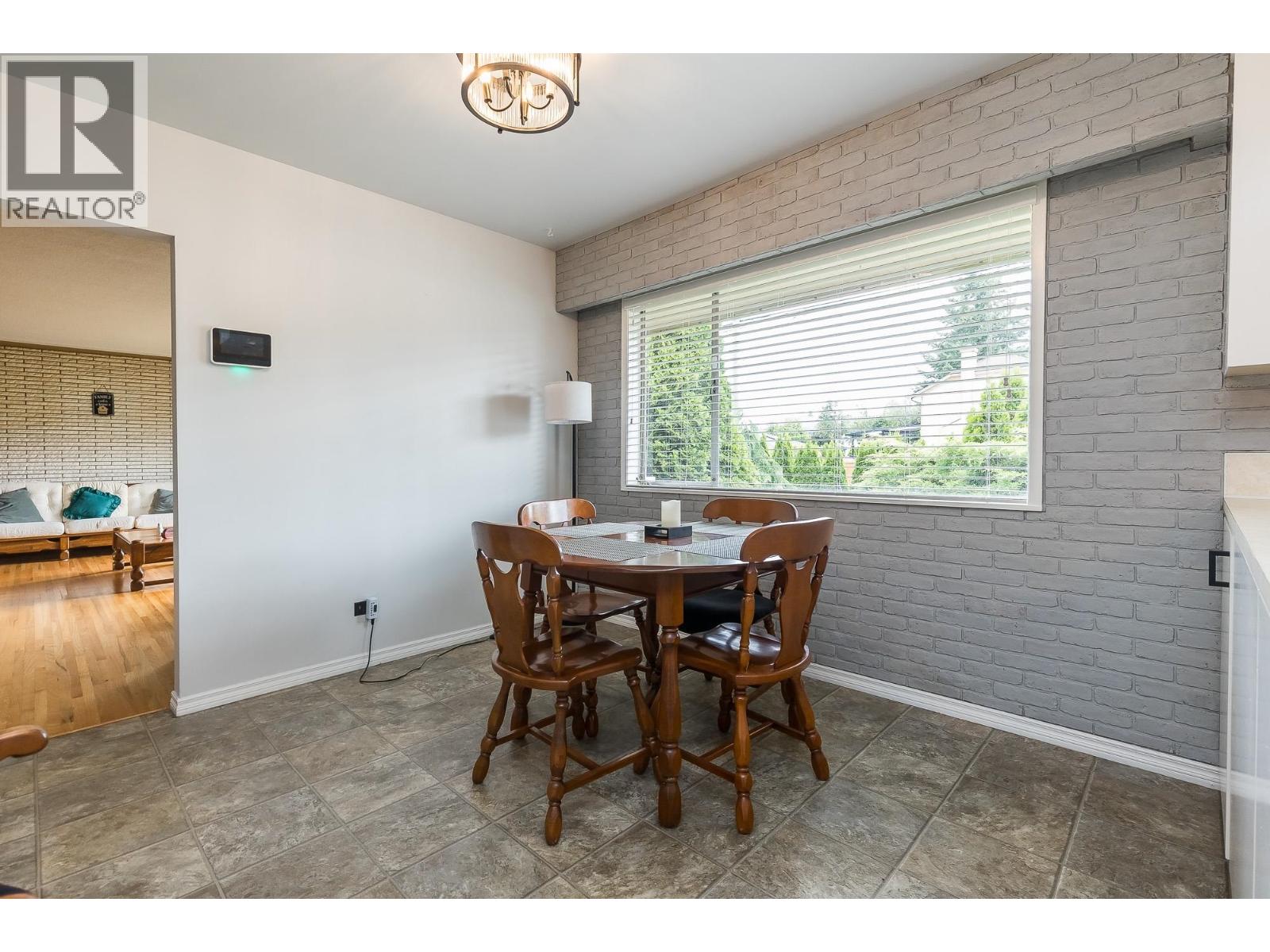 12373 203 Street, Maple Ridge, British Columbia  V2X 4W1 - Photo 10 - R3128148