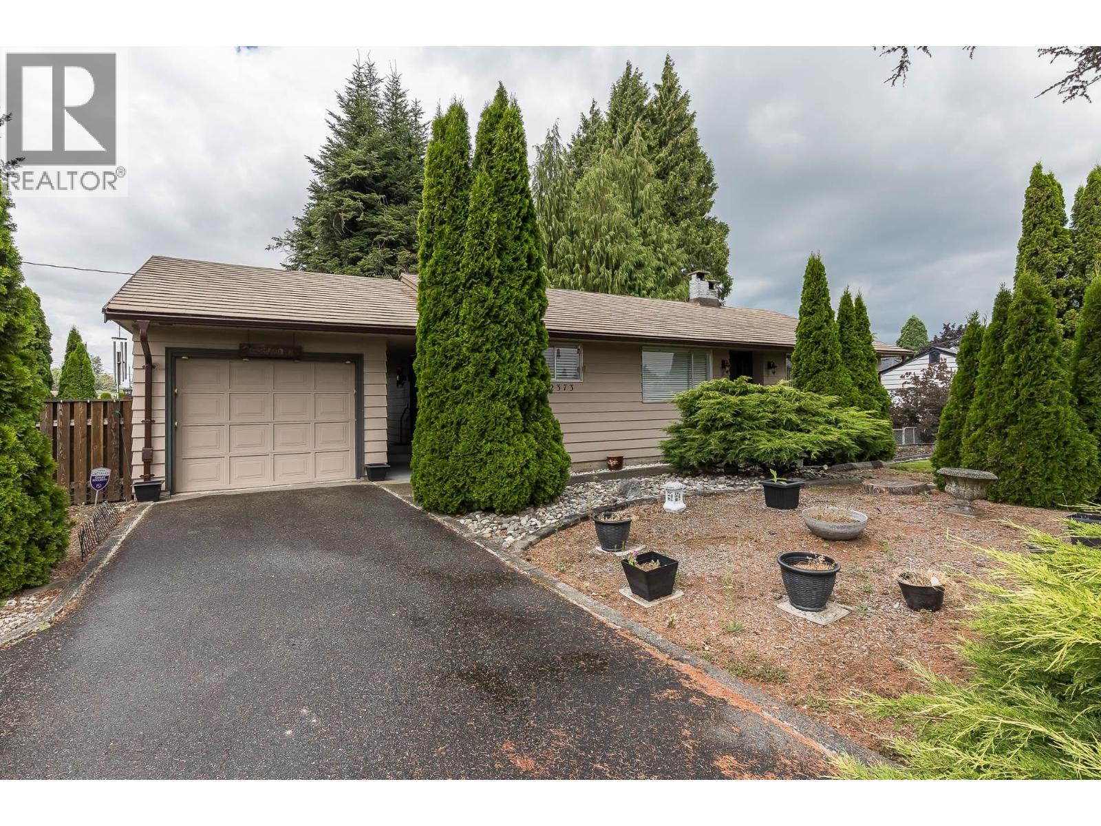 12373 203 Street, Maple Ridge, British Columbia  V2X 4W1 - Photo 2 - R3128148