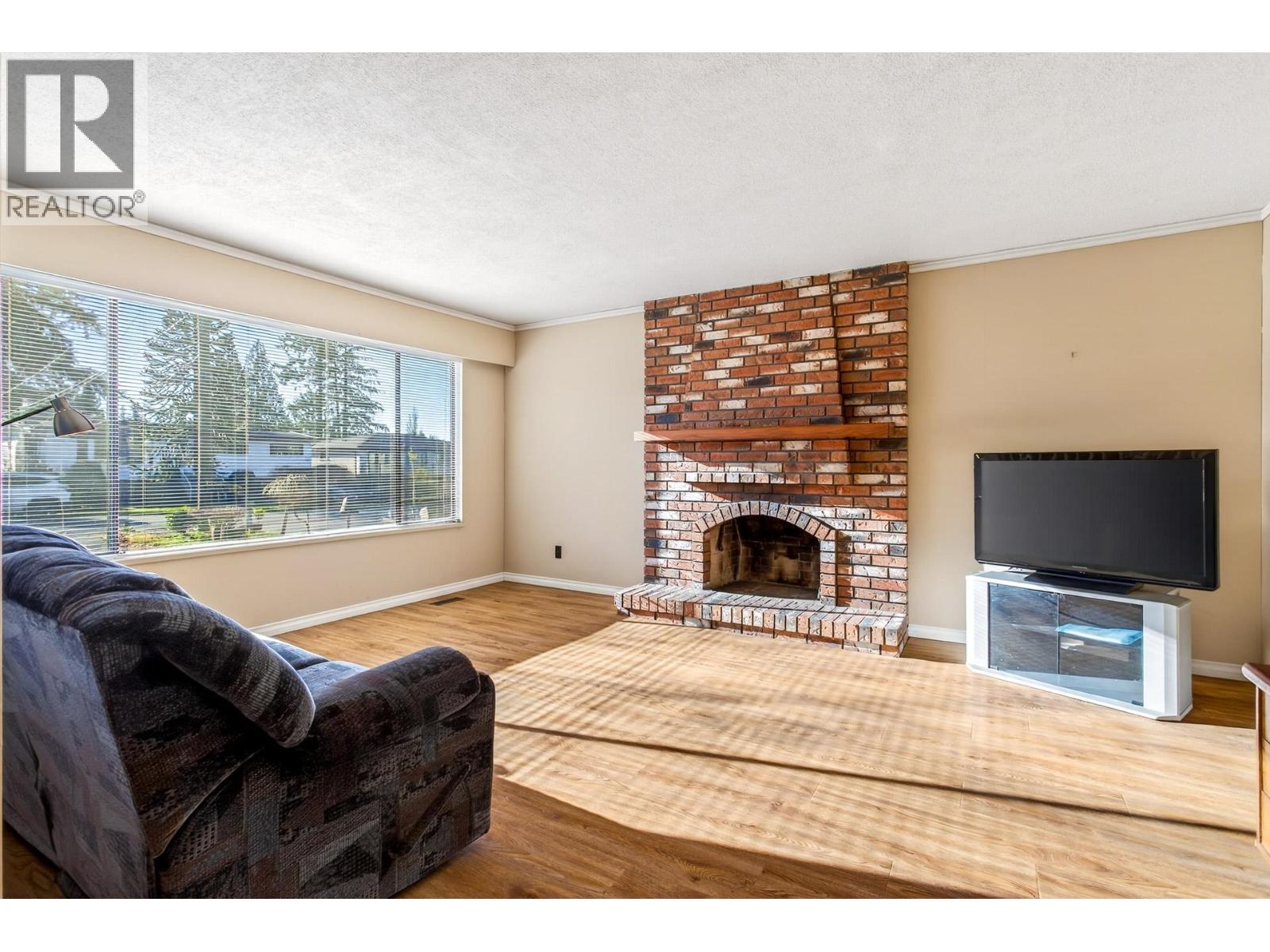 1347 Cornell Avenue, Coquitlam, British Columbia  V3J 2Z8 - Photo 5 - R3128153