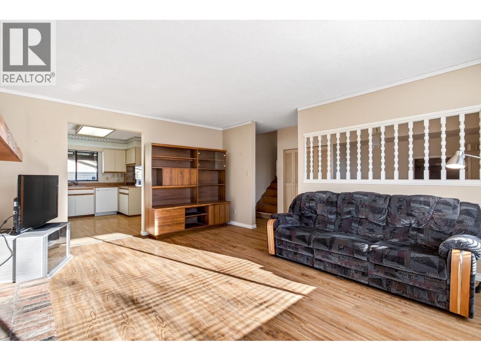 1347 Cornell Avenue, Coquitlam, British Columbia  V3J 2Z8 - Photo 7 - R3128153