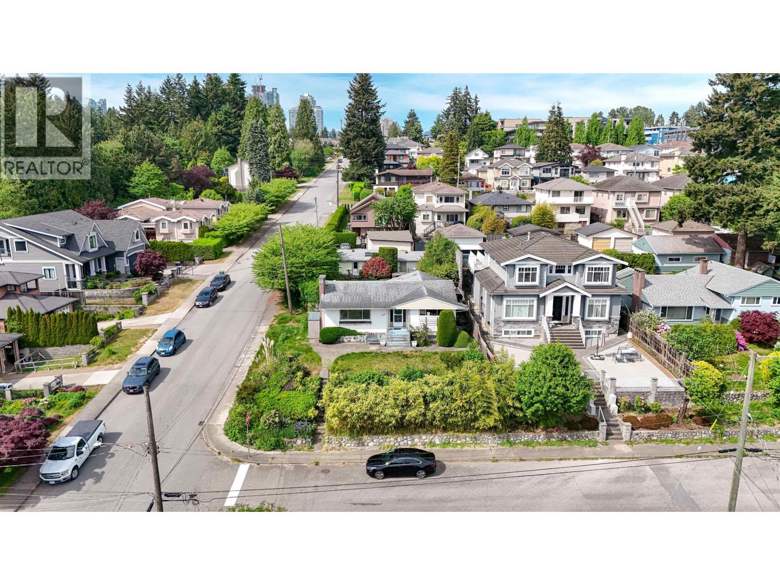5105 Mckee Street, Burnaby, British Columbia  V5J 2T5 - Photo 13 - R3128156