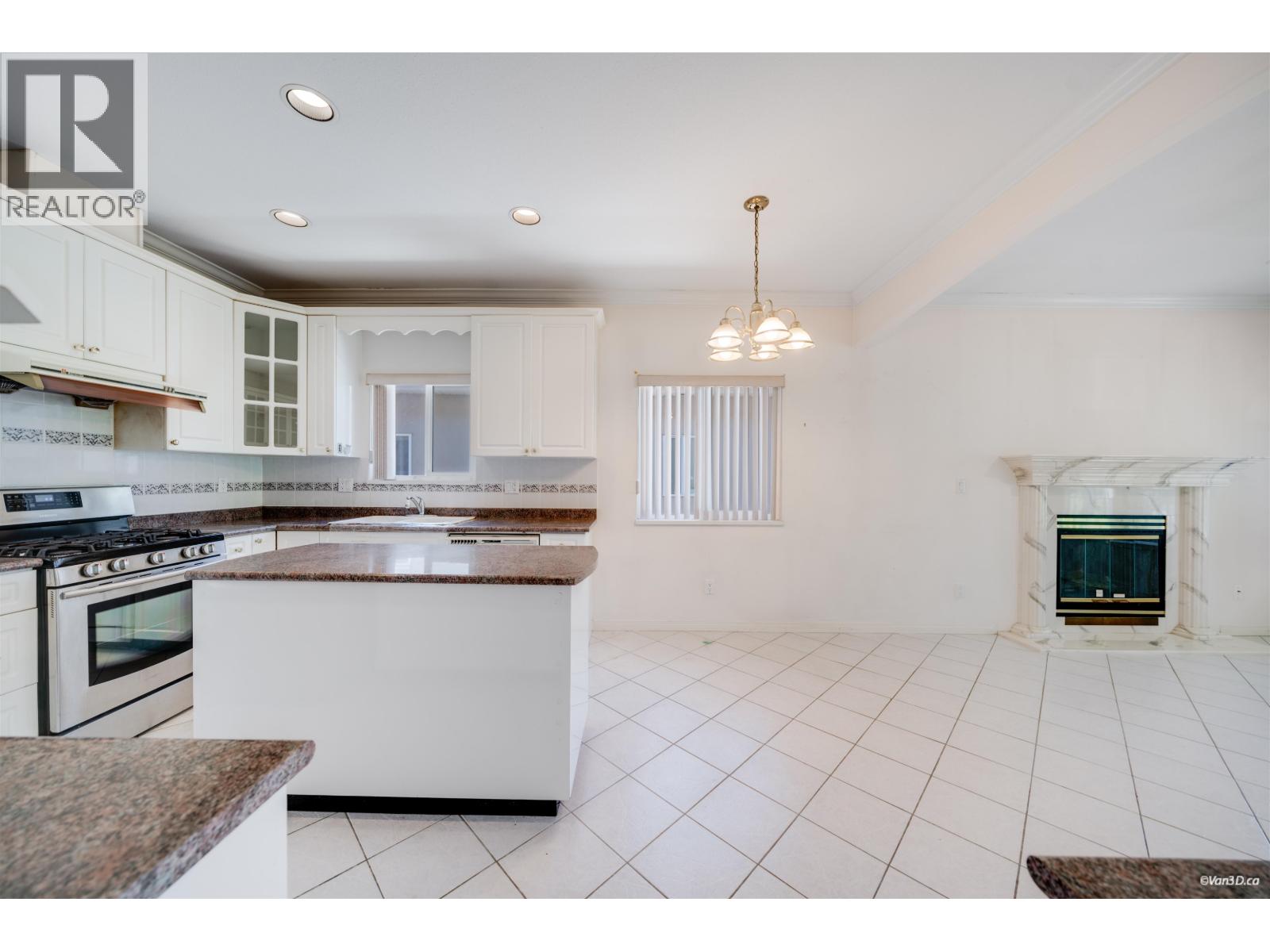 4089 Fir Street, Burnaby, British Columbia  V5G 2A9 - Photo 15 - R3128166