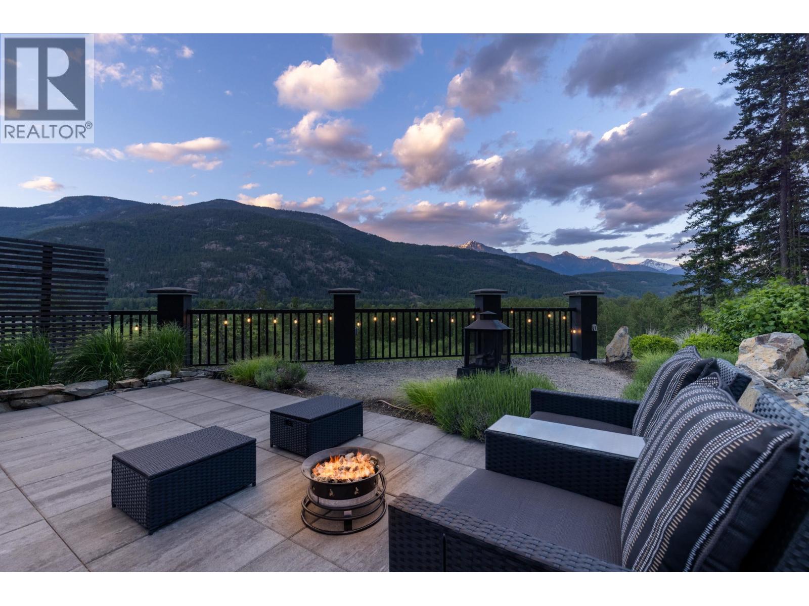 1305 Eagle Drive, Pemberton, British Columbia  V0N 2L1 - Photo 29 - R3128182