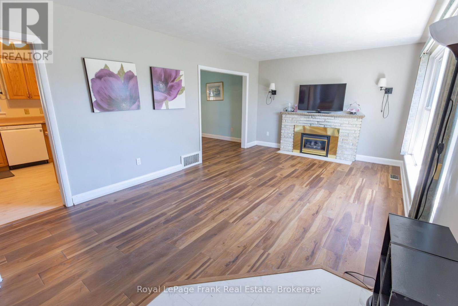 872 Weller Street, Peterborough, Ontario  K9J 4X8 - Photo 11 - X13176794