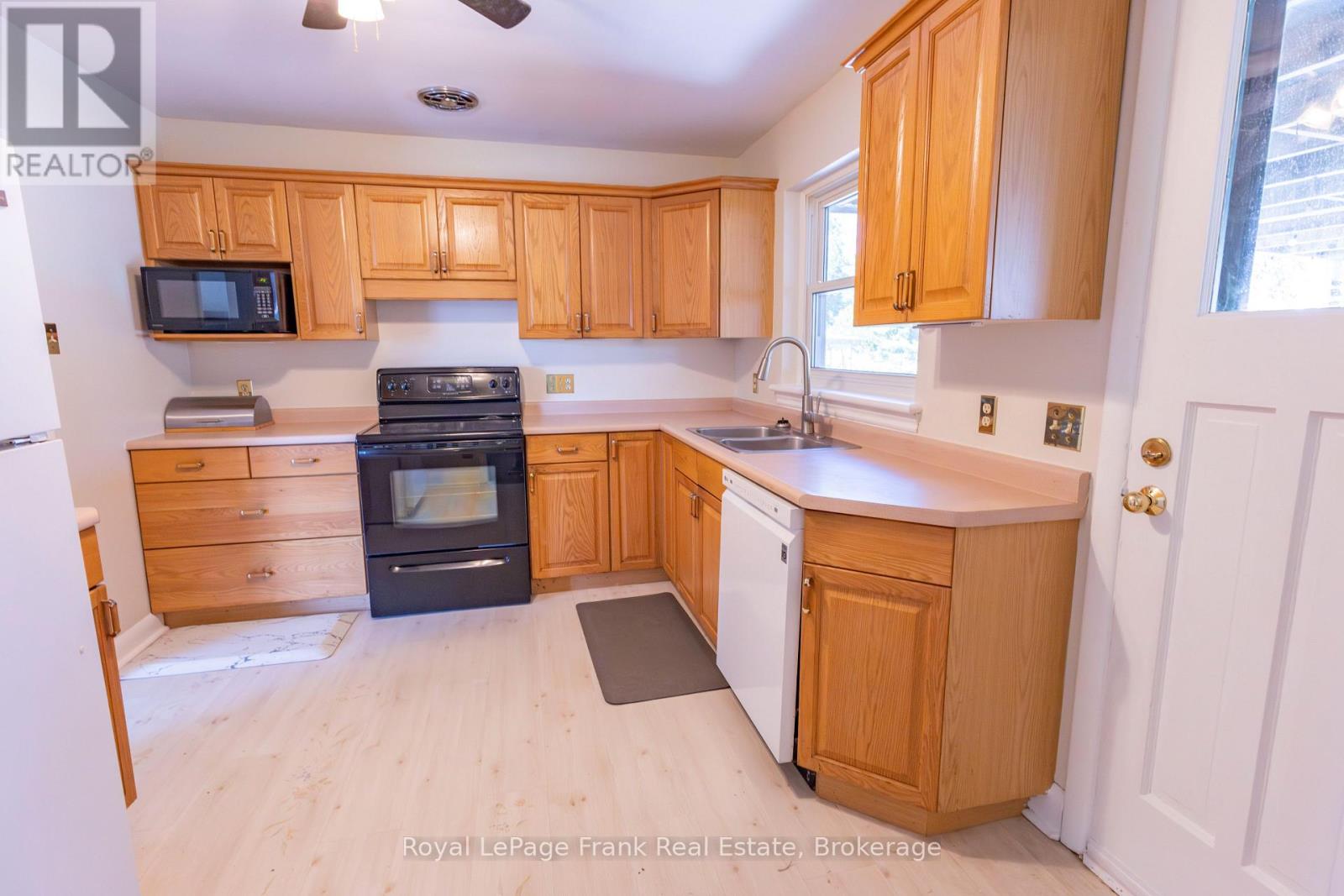 872 Weller Street, Peterborough, Ontario  K9J 4X8 - Photo 9 - X13176794