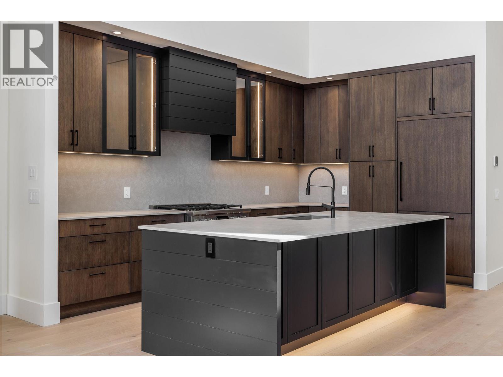 3711 Mckinley Beach Drive, Kelowna, British Columbia  V1V 1G2 - Photo 11 - 10373743