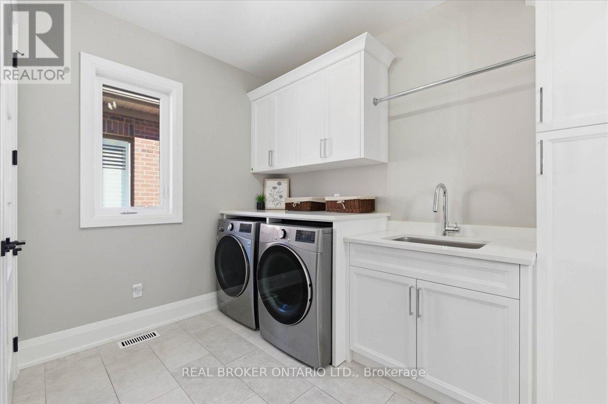 15 Langton Drive, Kitchener, Ontario  N2P 2X9 - Photo 30 - X13064916