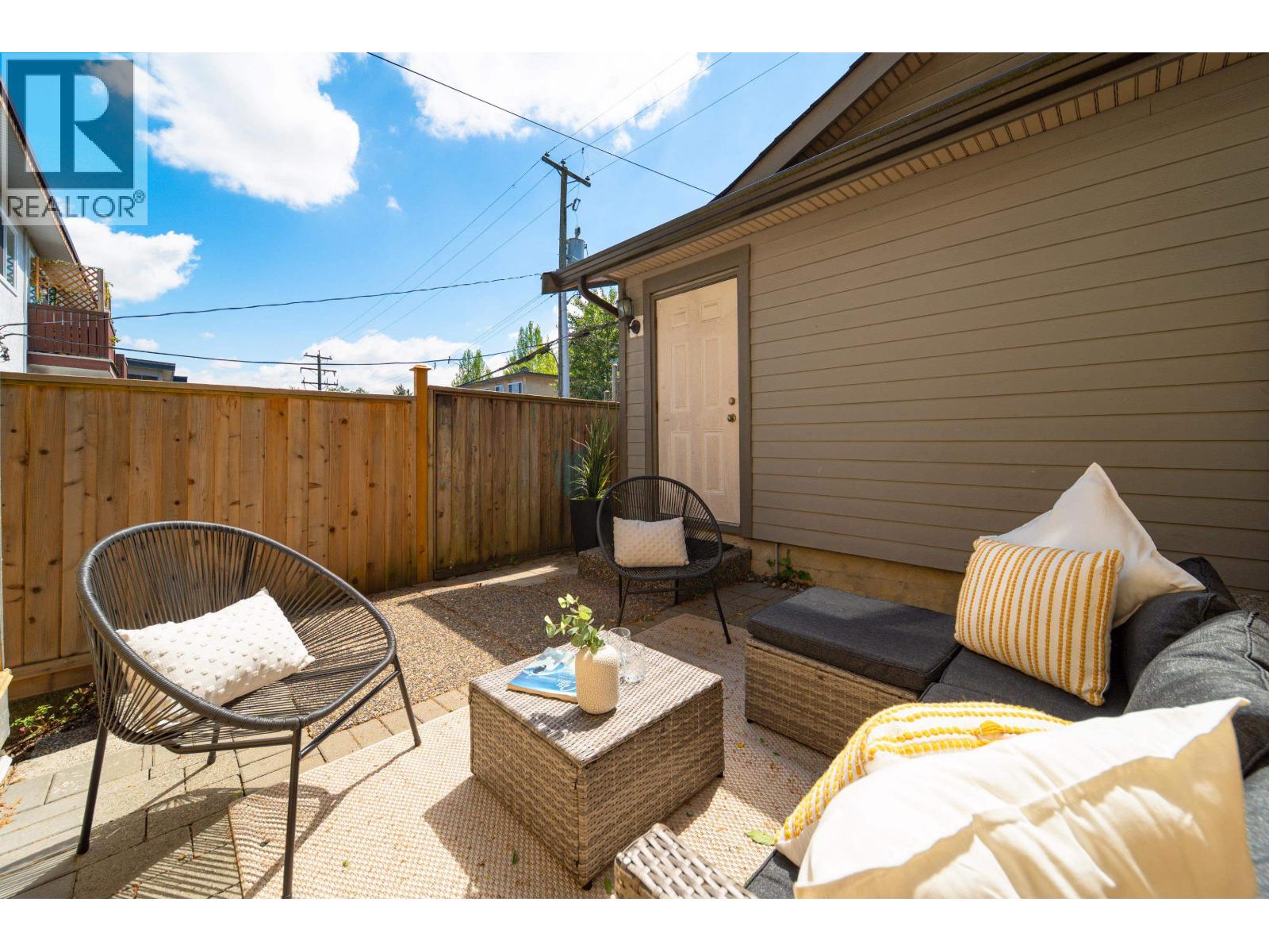 2412 St. Catherines Street, Vancouver, British Columbia  V5T 3X9 - Photo 4 - R3124772