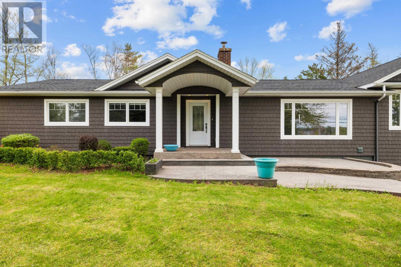 79 Keppoch Road, Stratford, Prince Edward Island  C1B 1M1 - Photo 4 - 202612216
