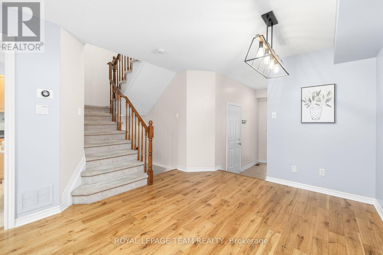 189 Gray Crescent, Ottawa, Ontario K2K 3L8 - Photo 9 - X13176690