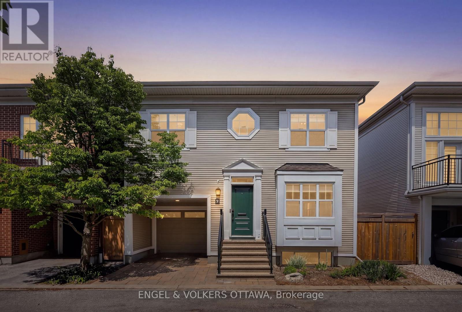 7 DAVENPORT PRIVATE, Ottawa, Ontario