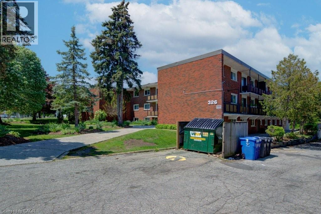 326 Erb Street W Unit# 7, Waterloo, Ontario  N2L 1W3 - Photo 1 - 40833525