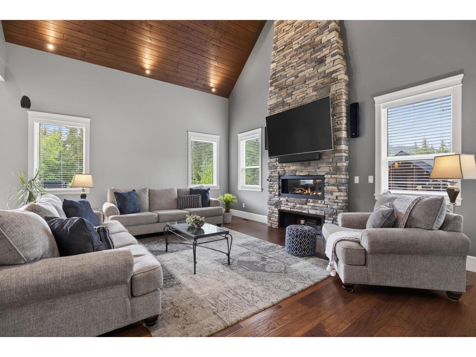 9705 Verchere Street, Mission, British Columbia  V2V 7E6 - Photo 4 - R3127243