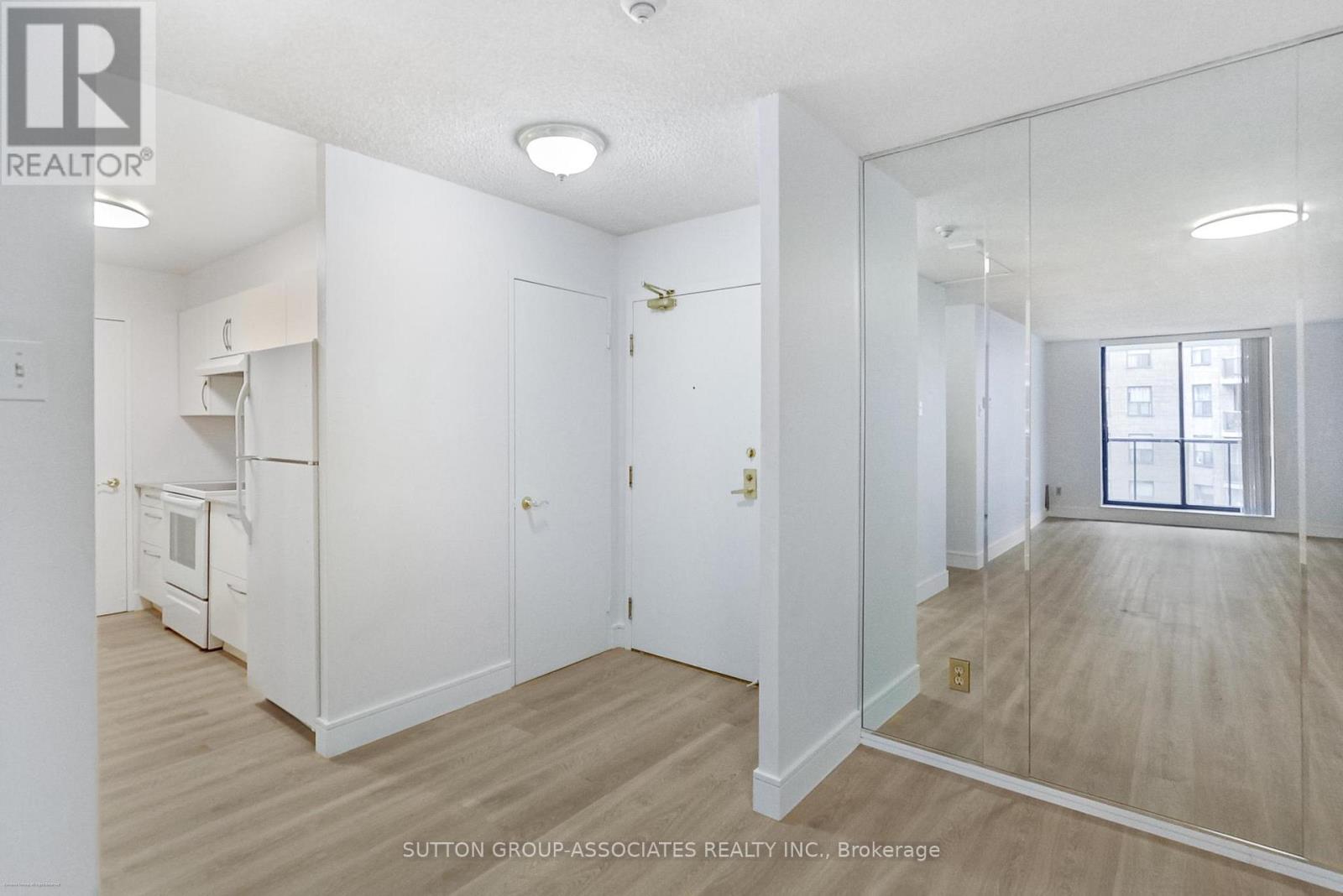 804 - 250 Jarvis Street, Toronto, Ontario  M5B 2L2 - Photo 2 - C13154600