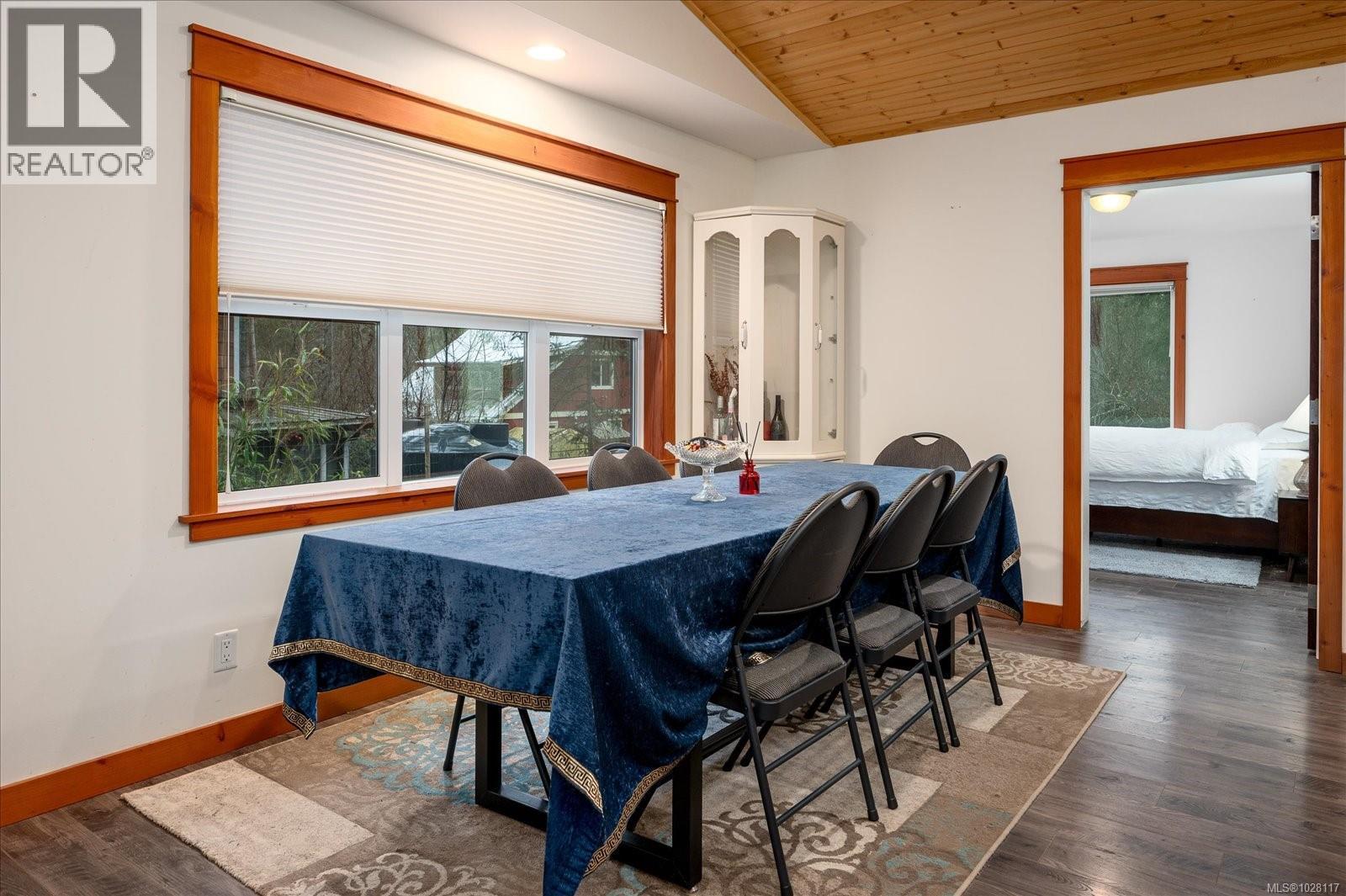 685 Rollo Rd, Gabriola Island, British Columbia  V0R 1X3 - Photo 13 - 1028117