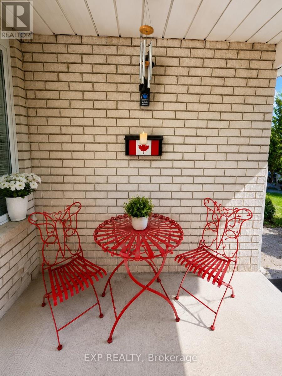 Upper - 28 Gregg Court, Kitchener, Ontario  N2A 4B9 - Photo 6 - X13171134