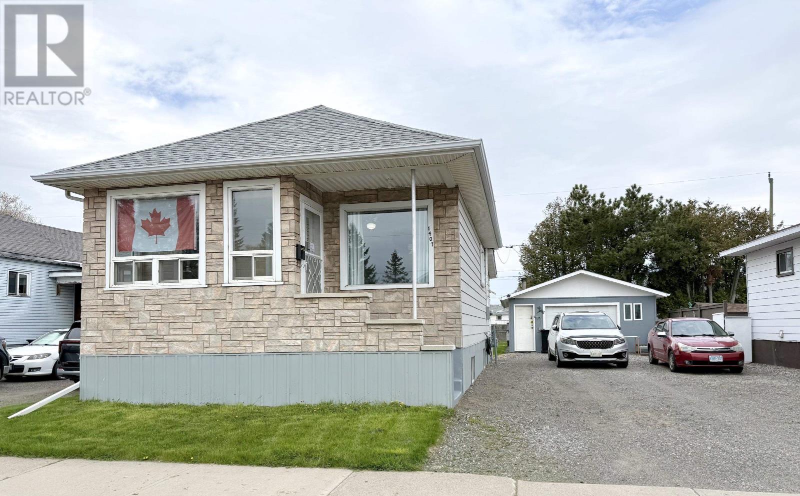 1407 Gore St W, Thunder Bay, Ontario  P7E 3V1 - Photo 1 - TB2601206