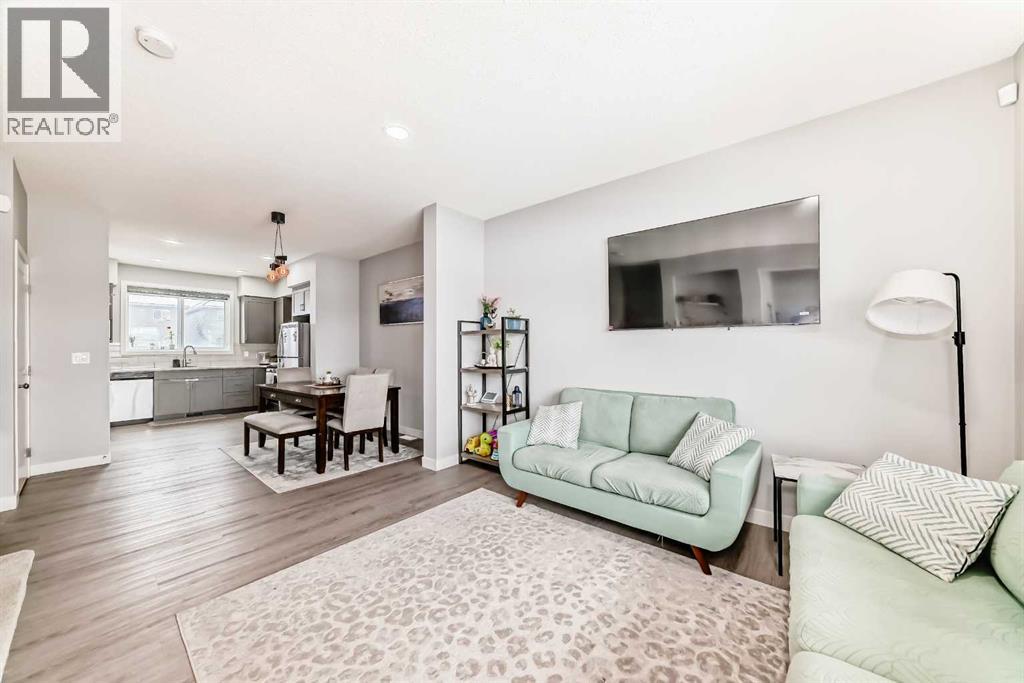 33 Savanna Manor NE, Calgary, Alberta  T3J 2J8 - Photo 7 - A2304056