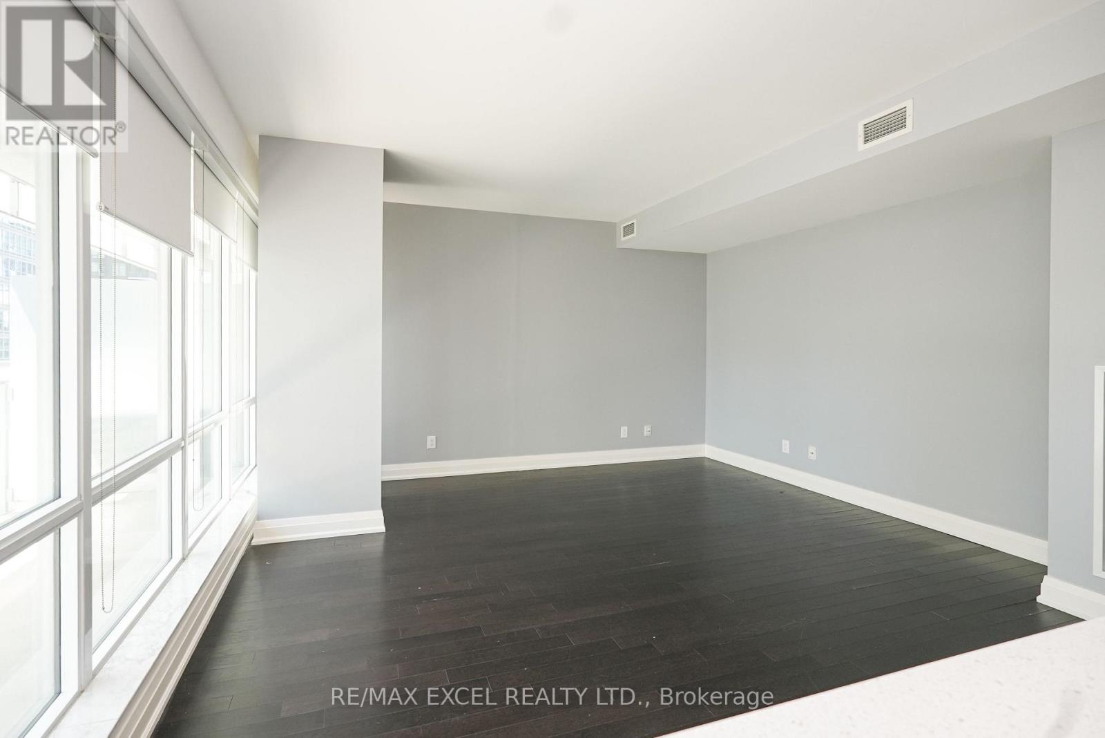 1802 - 80 John Street, Toronto, Ontario  M5V 3X4 - Photo 14 - C13176790