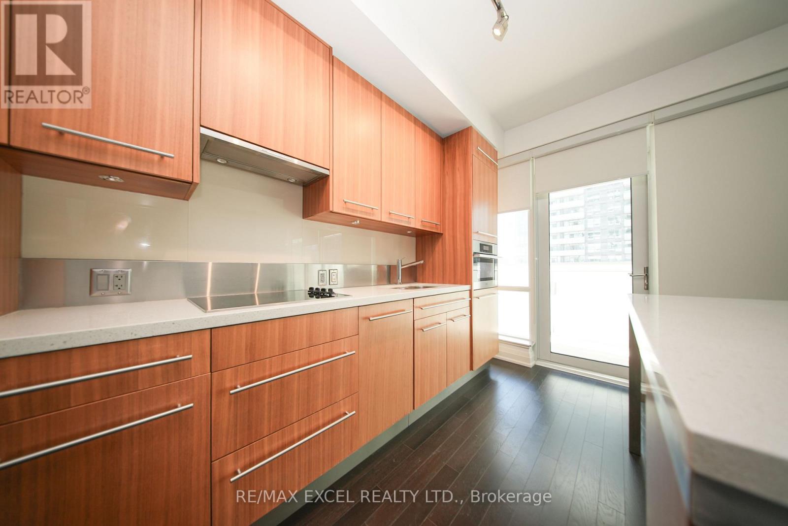 1802 - 80 John Street, Toronto, Ontario  M5V 3X4 - Photo 9 - C13176790