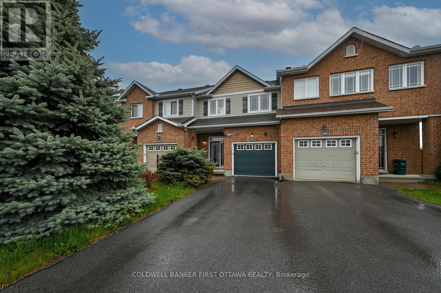 102 WINDANCE CRESCENT, Ottawa, Ontario