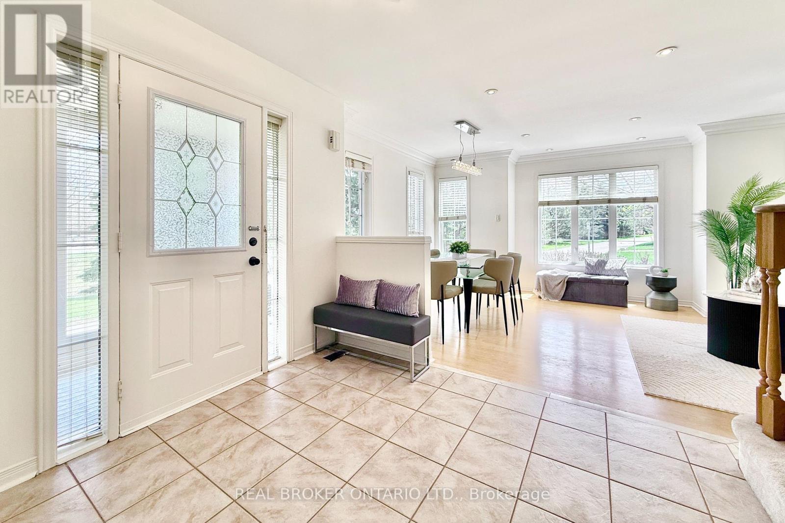 30 Little Angel Road, Markham, Ontario  L3R 4X1 - Photo 6 - N13176652