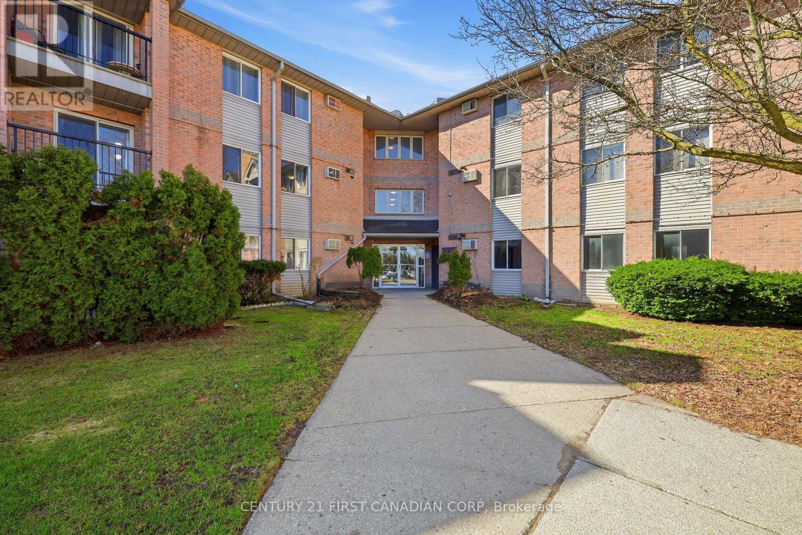 201 - 2228 Trafalgar Street, London East (East E), Ontario  N5V 4J8 - Photo 2 - X13177032