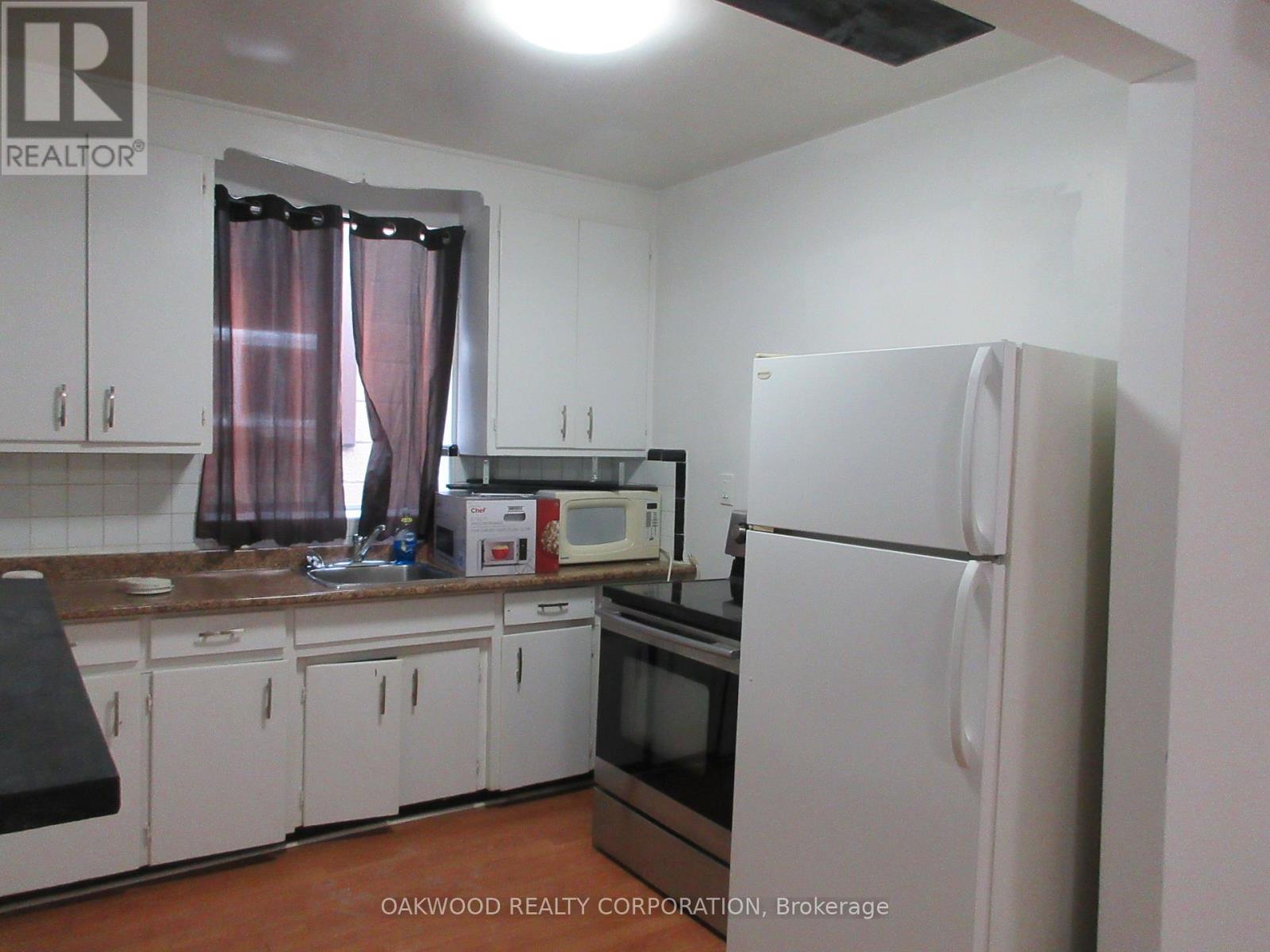 2 - 1476 Eglinton Avenue W, Toronto, Ontario  M6E 2G5 - Photo 4 - W13176632