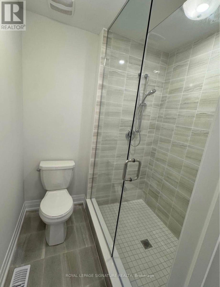 24 Bermondsey Way, Brampton, Ontario  L6Y 6K9 - Photo 11 - W13176650