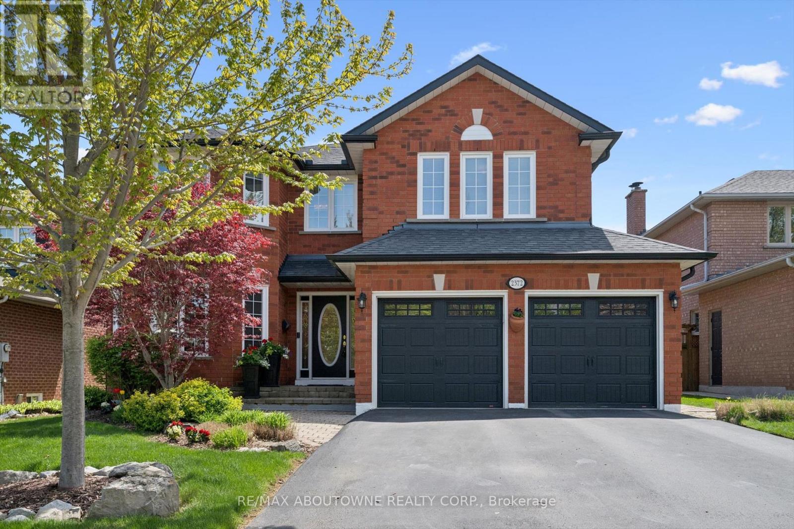 2372 Saugeen Road, Oakville, Ontario  L6H 5X9 - Photo 1 - W13176726