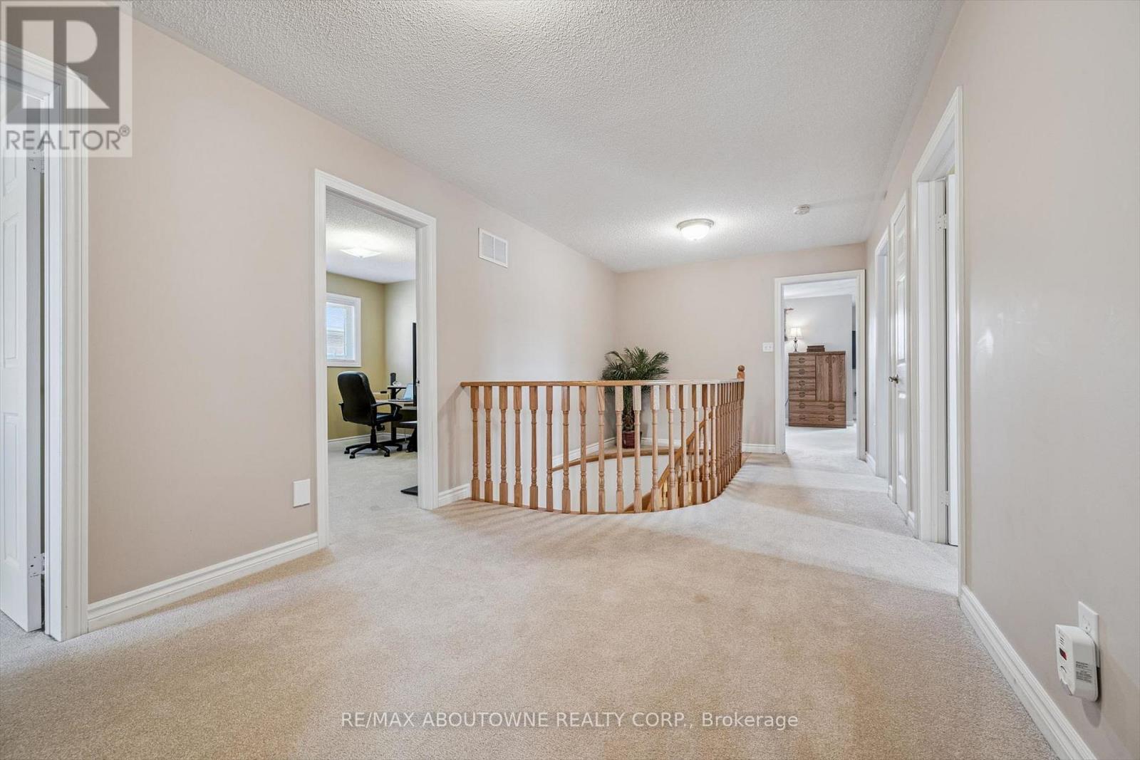 2372 Saugeen Road, Oakville, Ontario  L6H 5X9 - Photo 16 - W13176726
