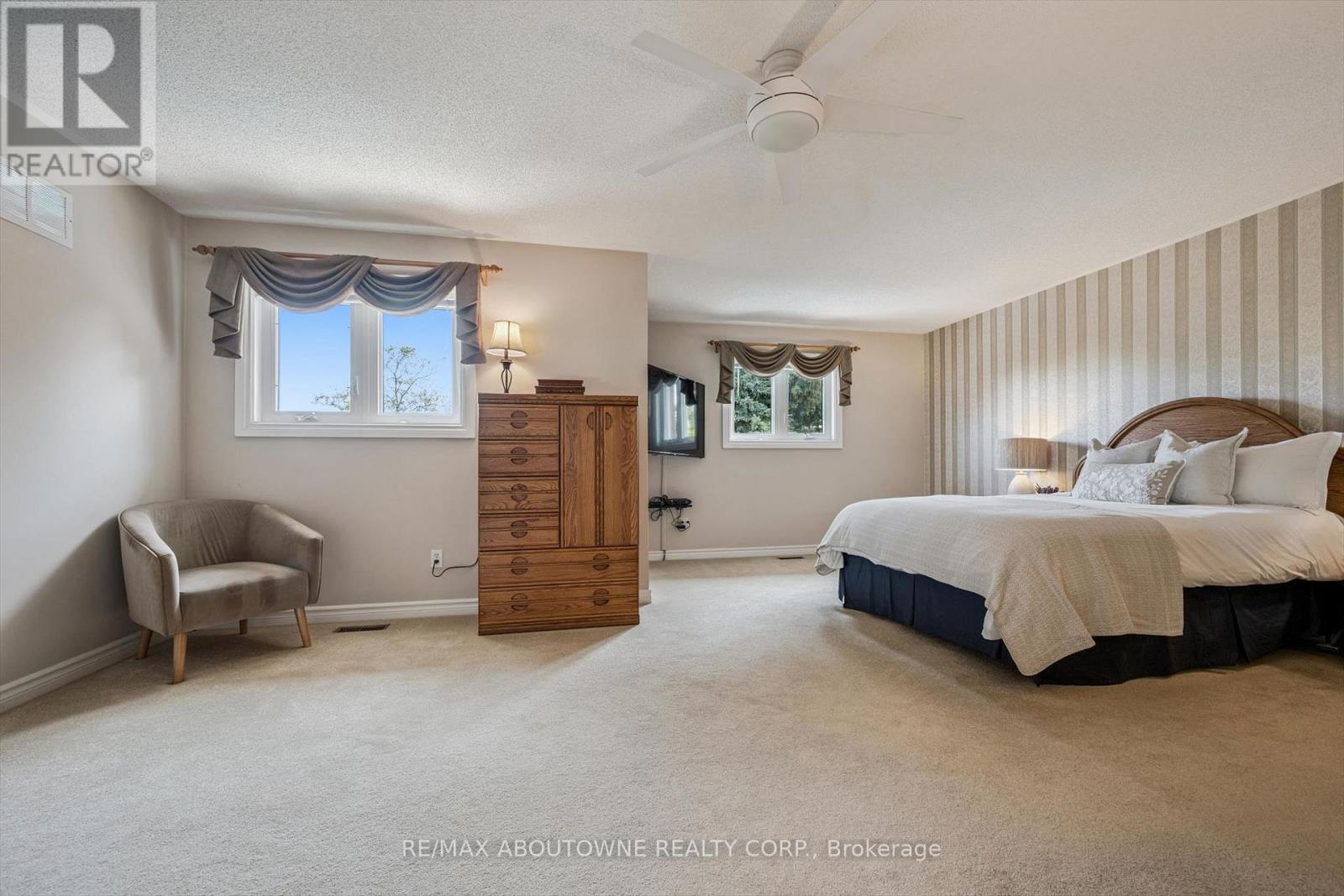 2372 Saugeen Road, Oakville, Ontario  L6H 5X9 - Photo 17 - W13176726