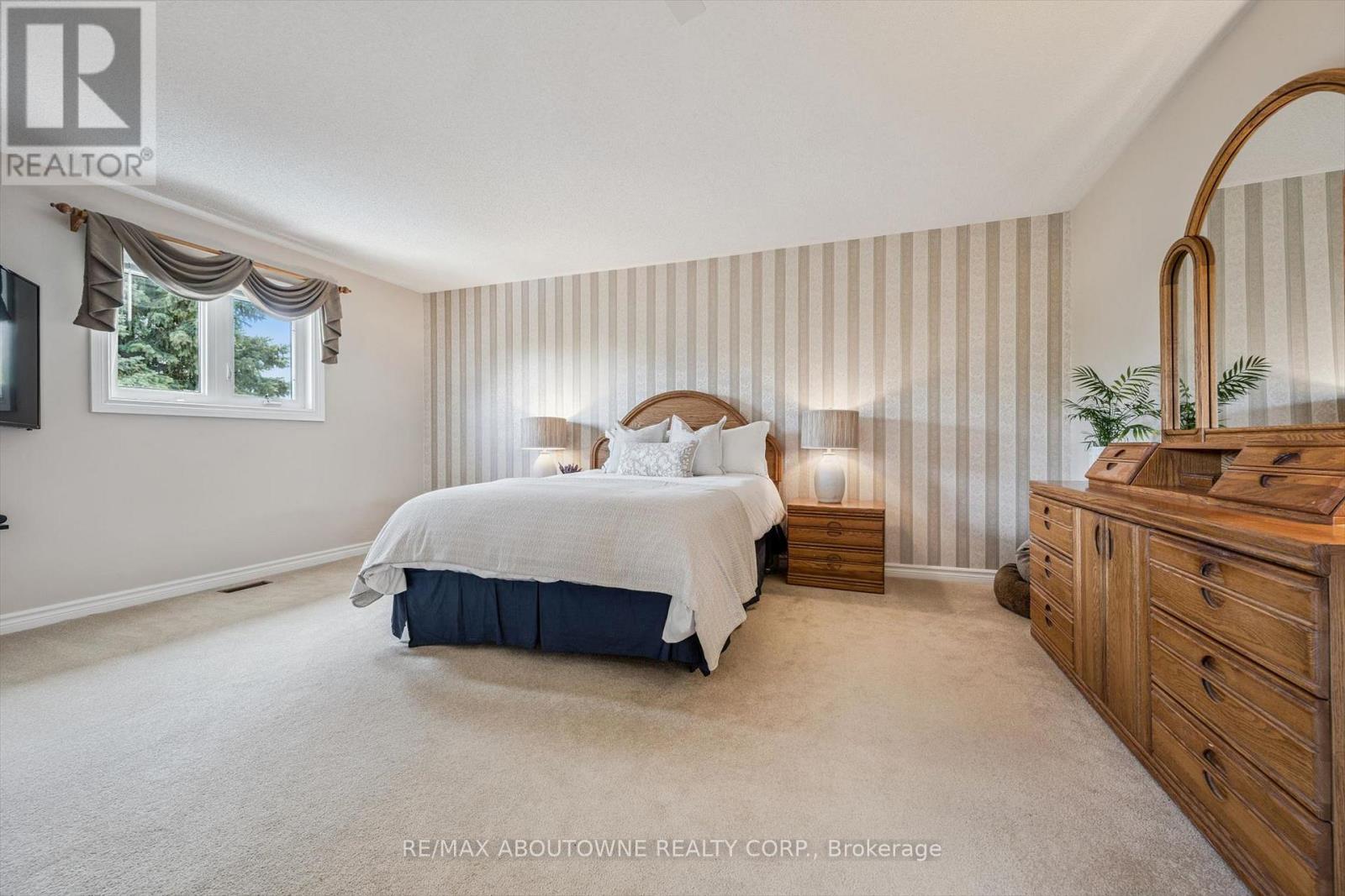 2372 Saugeen Road, Oakville, Ontario  L6H 5X9 - Photo 18 - W13176726