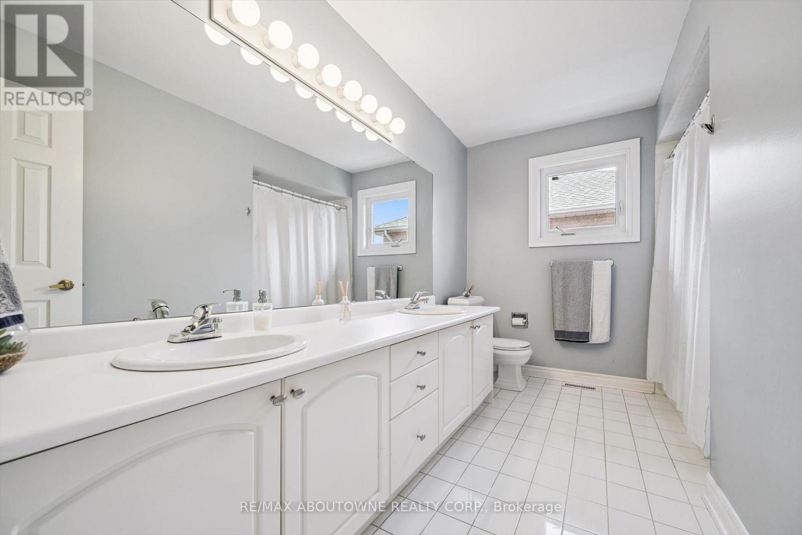 2372 Saugeen Road, Oakville, Ontario  L6H 5X9 - Photo 28 - W13176726