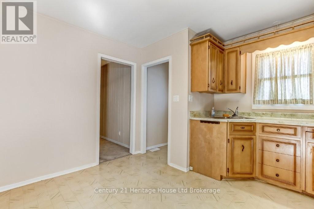 348 Parkinson Road, Woodstock, Ontario N4S 2N6 - Photo 6 - X13176900