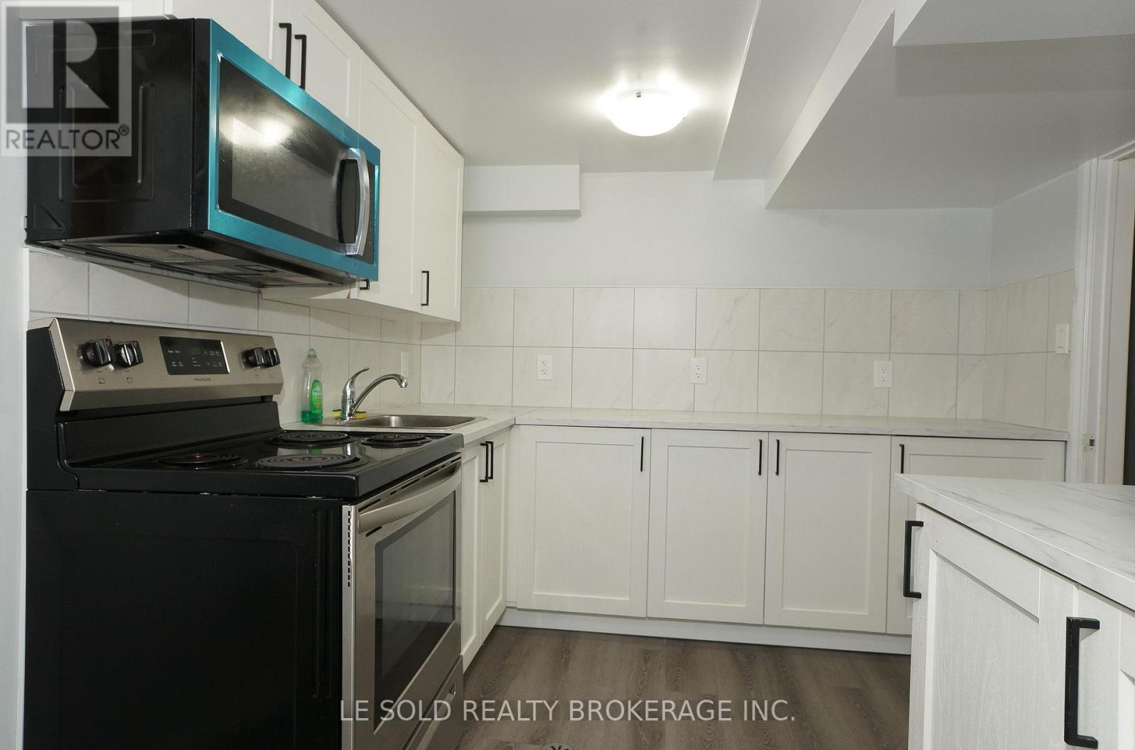 Lower Unit - 1653 Milestone Road, London North, Ontario  N5X 2E8 - Photo 4 - X13176700