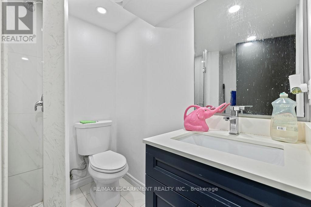 24 Tara Crescent, Thorold, Ontario  L2V 4M1 - Photo 10 - X13176742