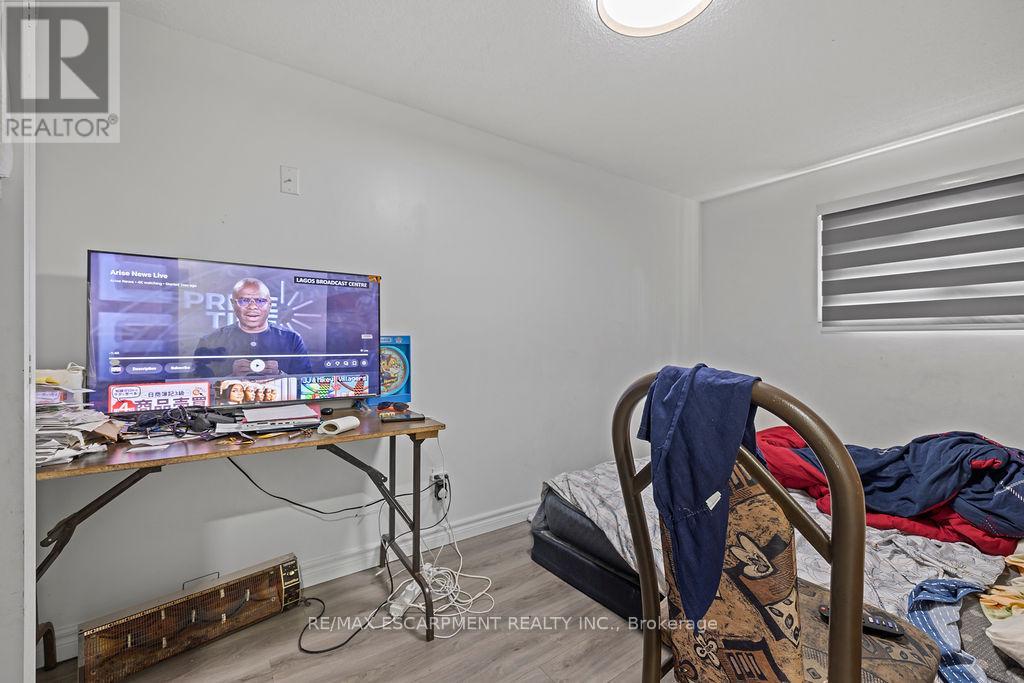 24 Tara Crescent, Thorold, Ontario  L2V 4M1 - Photo 15 - X13176742