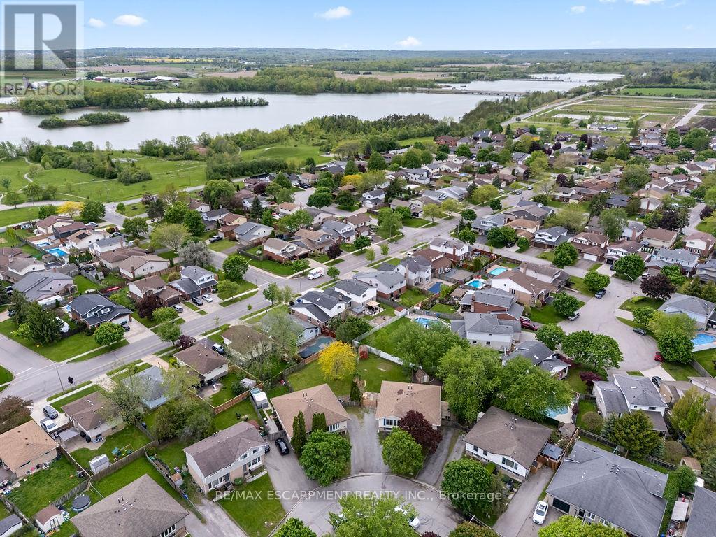24 Tara Crescent, Thorold, Ontario  L2V 4M1 - Photo 40 - X13176742