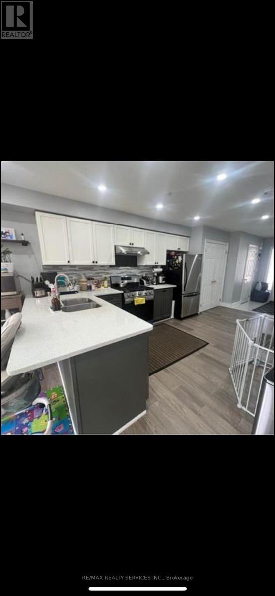 97 Periwinkle Drive, Hamilton, Ontario  L0R 1P0 - Photo 3 - X13176780