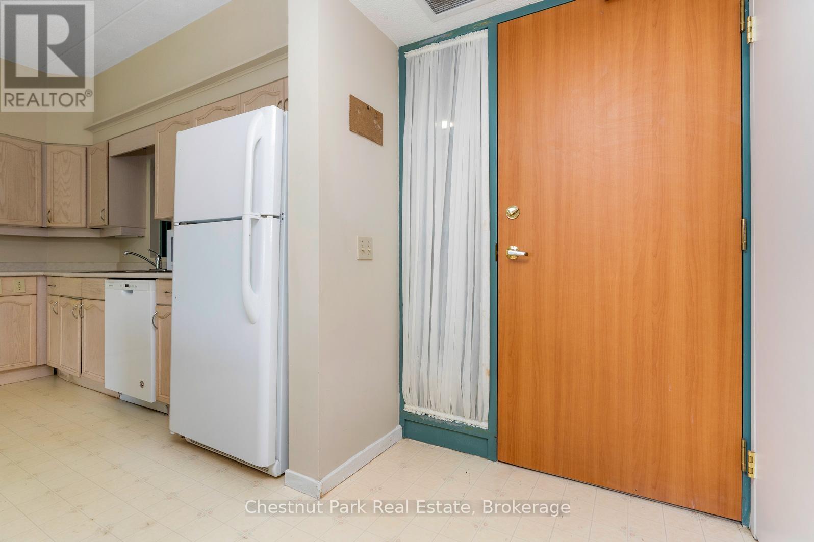 204 - 49 Raglan Street, Collingwood, Ontario  L9Y 4X1 - Photo 2 - S13177060