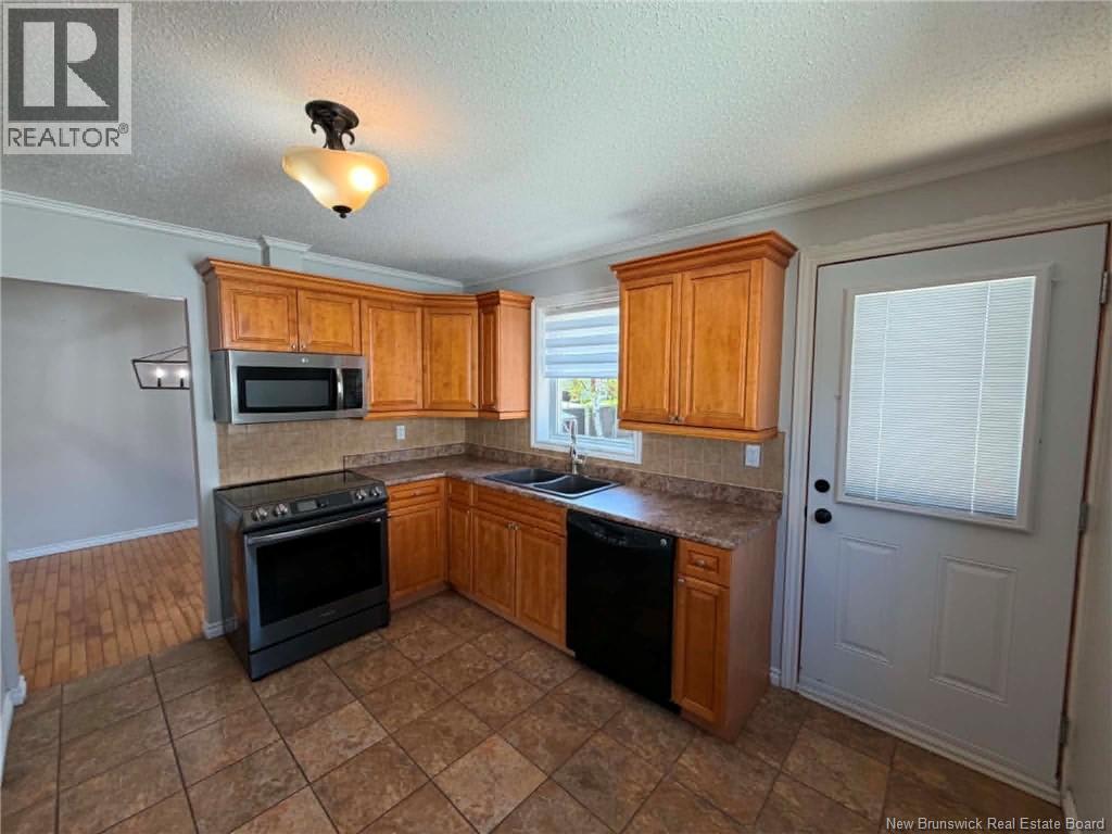 15 Kimberly Court, Campbellton, New Brunswick  E3N 3M4 - Photo 28 - NB140373
