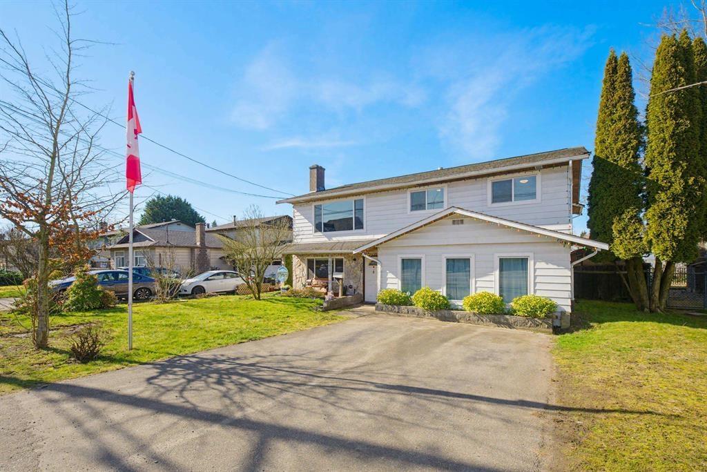 5927 184 Street, Surrey, British Columbia  V3S 4N2 - Photo 2 - R3117432