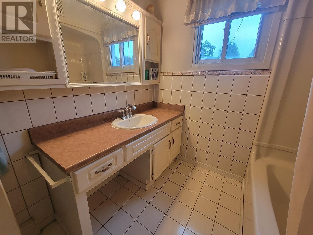 218b Ottawa Ave, Elliot Lake, Ontario  P5A 2N4 - Photo 15 - SM261189