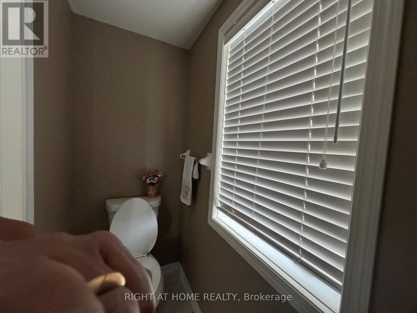 36 Farmstead Dr Drive, Clarington, Ontario  L1C 0K9 - Photo 13 - E13176332