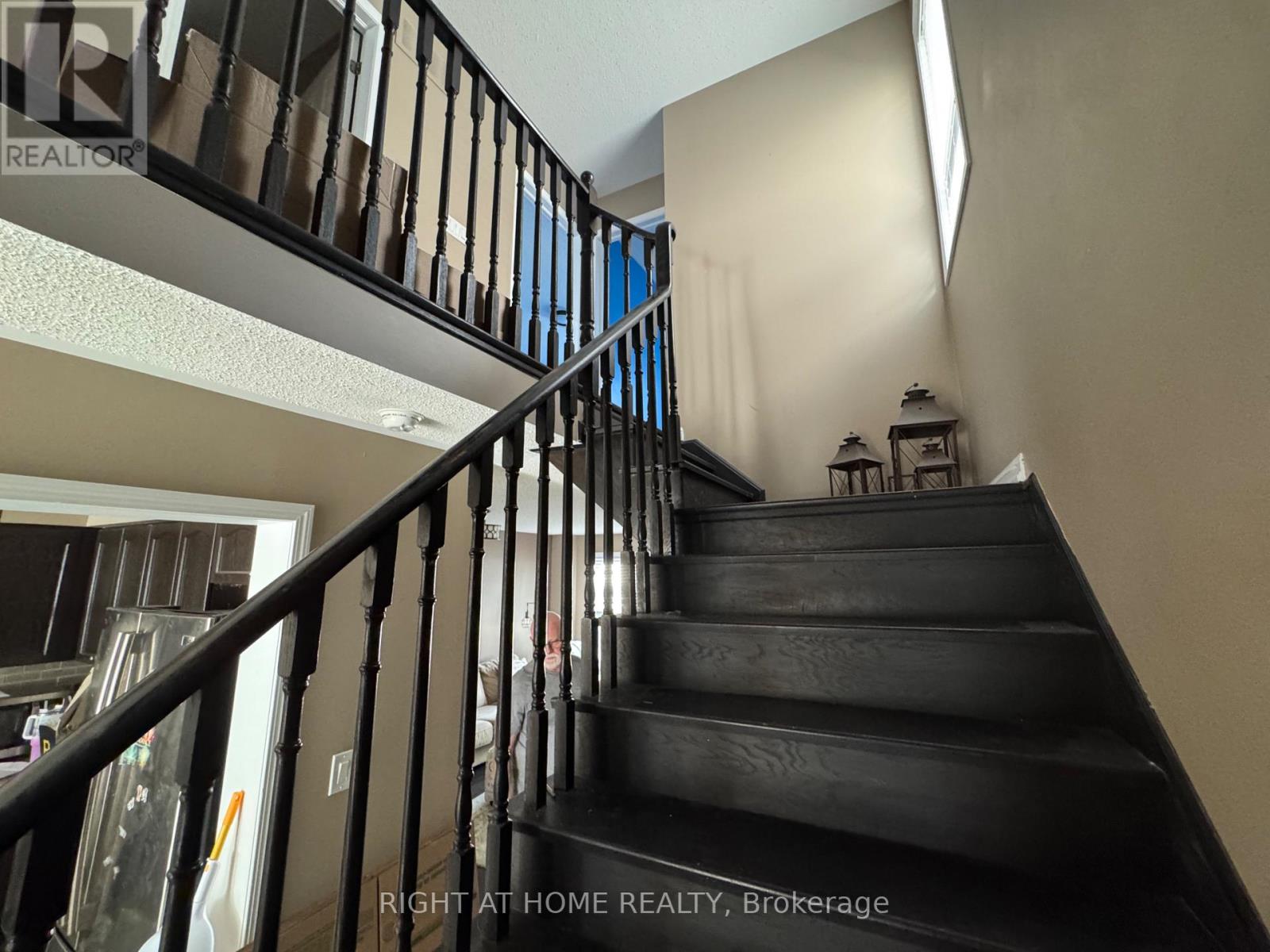 36 Farmstead Dr Drive, Clarington, Ontario  L1C 0K9 - Photo 24 - E13176332
