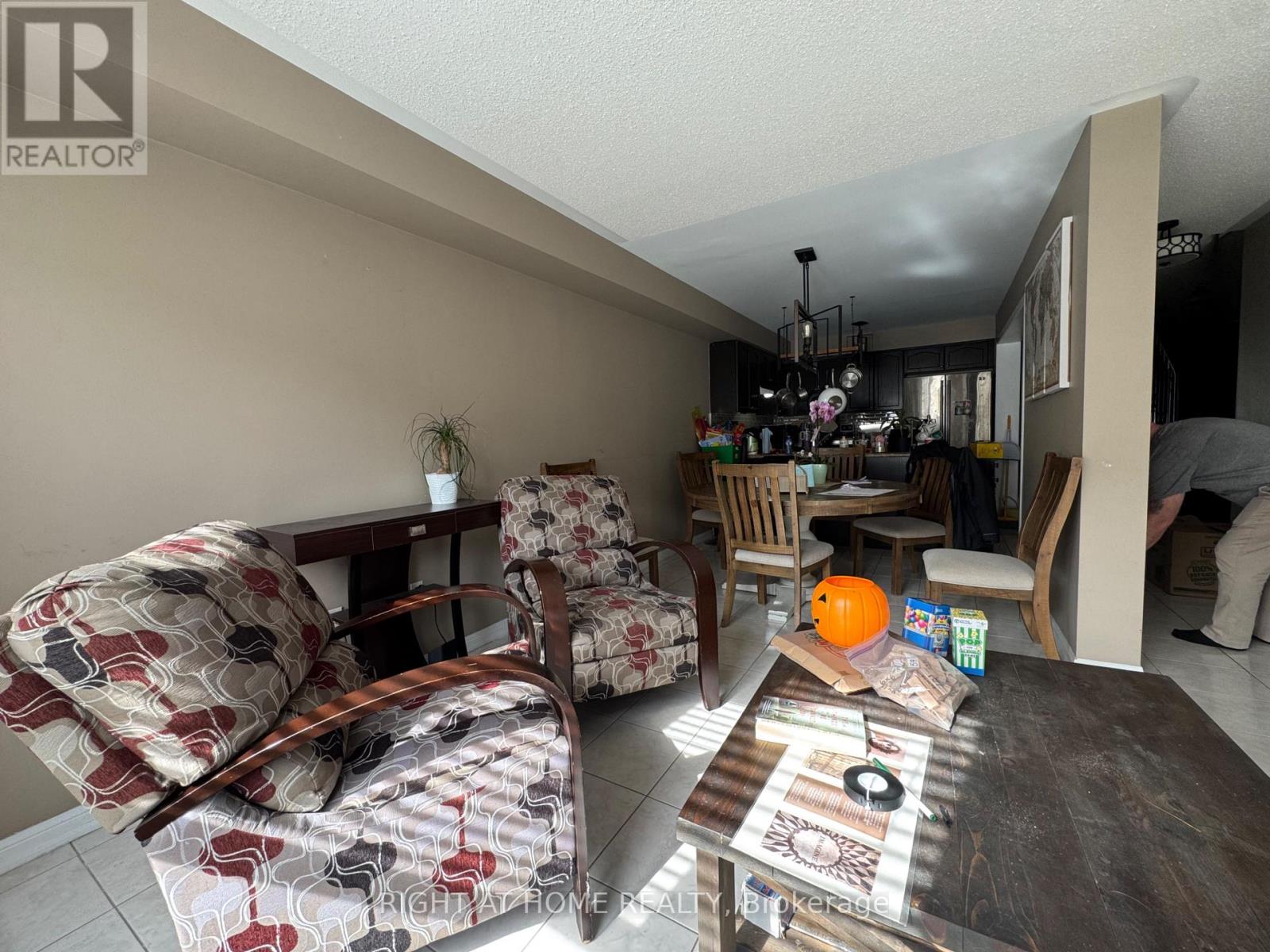 36 Farmstead Dr Drive, Clarington, Ontario  L1C 0K9 - Photo 12 - E13176332